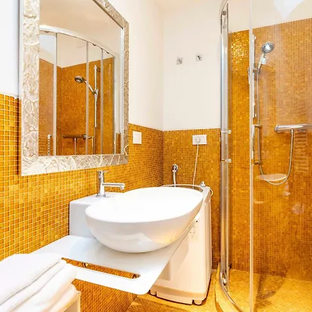 Contemporary In Ff Apartament Wenecja