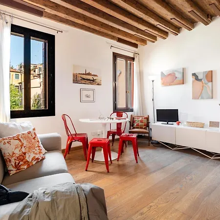 Contemporary In Ff Appartement
